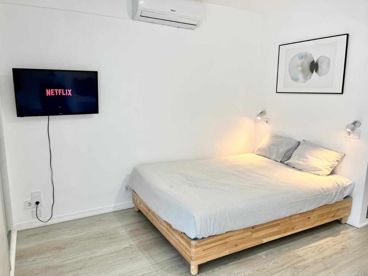 Cozy Central Studio Near The Beach Беналмадена Екстериор снимка
